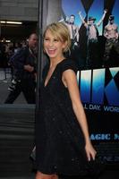 los angeles, 24 giugno - chelsea kane arriva alla prima magica di Mike Laff al regal cinema at la live il 24 giugno 2012 a los angeles, ca foto