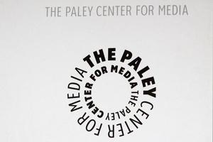 los angeles, 12 aprile - paley center for media emblem presso l'ospedale generale celebra 50 anni, paley presso il paley center for media il 12 aprile 2013 a beverly hills, ca foto