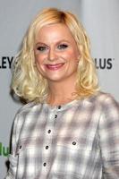 los angeles, 6 marzo - amy poehler arriva ai parchi e al pannello ricreativo al paleyfest 2012 al teatro saban il 6 marzo 2012 a los angeles, ca foto