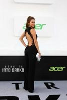 Los angeles, 14 maggio - maria menounos arriva allo star trek into dark los angeles premiere al teatro dolby il 14 maggio 2013 a los angeles, ca foto