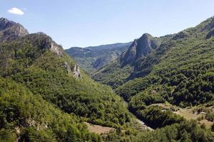 distretto di montagna e cielo foto