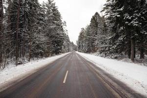 la strada d'inverno foto