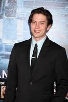 Los Angeles, 23 gennaio - Jackson Rathbone arriva all'uomo su una sporgenza los angeles premiere al Graumans Chinese Theatre il 23 gennaio 2012 a los angeles, ca foto