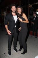 los angeles, 10 settembre - maksim chmerkovskiy, zendaya coleman at the dance with me usa grand opening at dance with me studio il 10 settembre 2014 a sherman oaks, ca foto