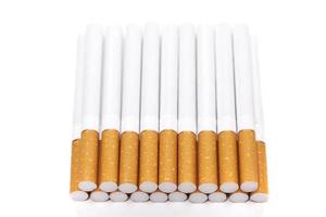 sigarette, isolate su un bianco