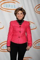 los angeles, 4 novembre - gloria allred arriva al 9° pranzo annuale delle signore della borsa di lupus la hollywood al beverly wilshire four seasons hotel il 4 novembre 2011 a beverly hills, ca foto