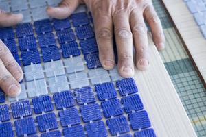 fabbricazione di tessere di mosaico