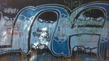 graffiti sui muri- belgrado, 15.7. 2022 foto