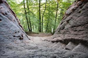 grotta vicino a Treviri e bella nei toni del rosso foto