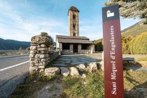 engoalsters, andorra, 2022 04 13 esglesia de sant miquel d'engolasters foto