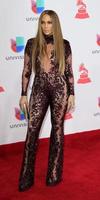 las vegas, nov 17 - jennifer lopez al 17° premio annuale latin grammy award alla t-mobile arena il 17 novembre 2016 a las vegas, nv foto