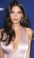 los angeles, 23 febbraio - emily ratajkowski al 18° premi della gilda dei costumisti al beverly hilton hotel il 23 febbraio 2016 a beverly hills, ca foto