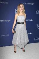 los angeles, 23 febbraio - kiernan shipka al 18° premi della gilda dei costumisti al beverly hilton hotel il 23 febbraio 2016 a beverly hills, ca foto