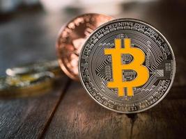 concetto finanziario aziendale di monete bitcoin. foto