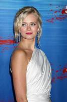 los angeles, 1 settembre - sara paxton che arriva allo screening notturno degli squali all'universal citywalk il 1 settembre 2011 a los angeles, ca foto