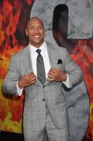 los angeles, 26 maggio - dwayne johnson alla prima mondiale di san andreas al teatro cinese tcl imax il 26 maggio 2015 a los angeles, ca foto