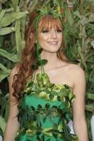 los angeles, 21 ottobre - bella thorne al campo ronald mcdonald 20° carnevale annuale di halloween presso l'universal studios backlot il 21 ottobre 2012 a los angeles, ca12 foto