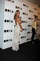 los angeles, nov 12 - lady victoria hervey arriva al moca gala 2012 a moca il 12 novembre 2011 a los angeles, ca foto