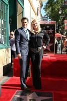 los angeles, 8 dicembre - rob lowe, famiglia presso la star di rob lowe sulla hollywood walk of fame presso l'hollywood blvd l'8 dicembre 2015 a los angeles, ca foto