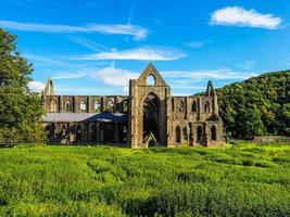 hdr abbazia di tintern abaty tyndyrn a tintern foto