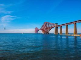 hdr four bridge over firth of four a edimburgo foto