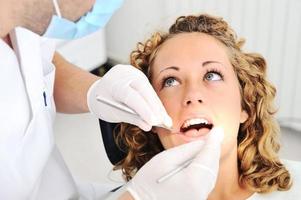 controllo dei denti del dentista, serie di foto correlate