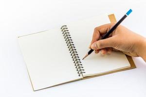 scrittura a mano su quaderno