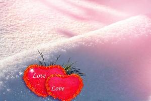 cuore sulla neve. foto