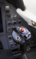 giogo o joystick di controllo dell'aeromobile foto