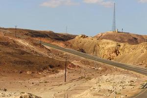 autostrada nelle montagne eilat nel negev meridionale, israele meridionale. foto