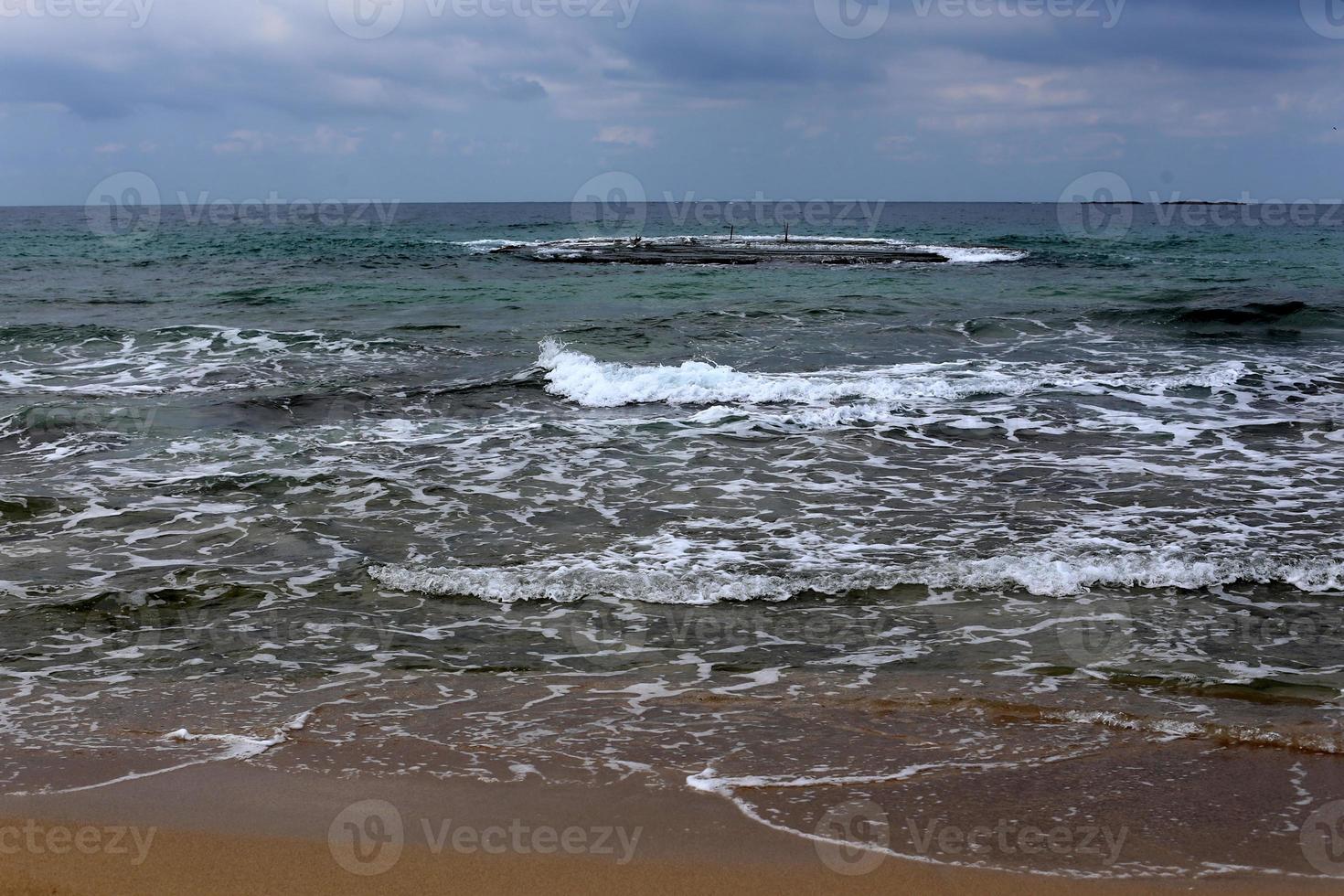 costa do mar mediterrâneo no norte de israel. foto