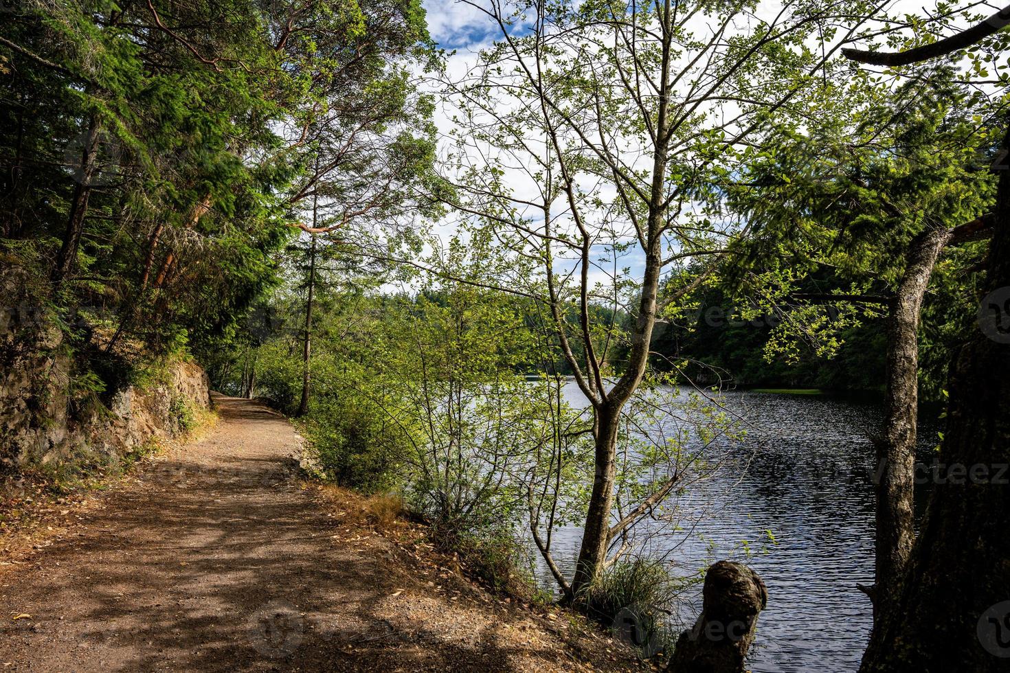 trilha do lago apito foto