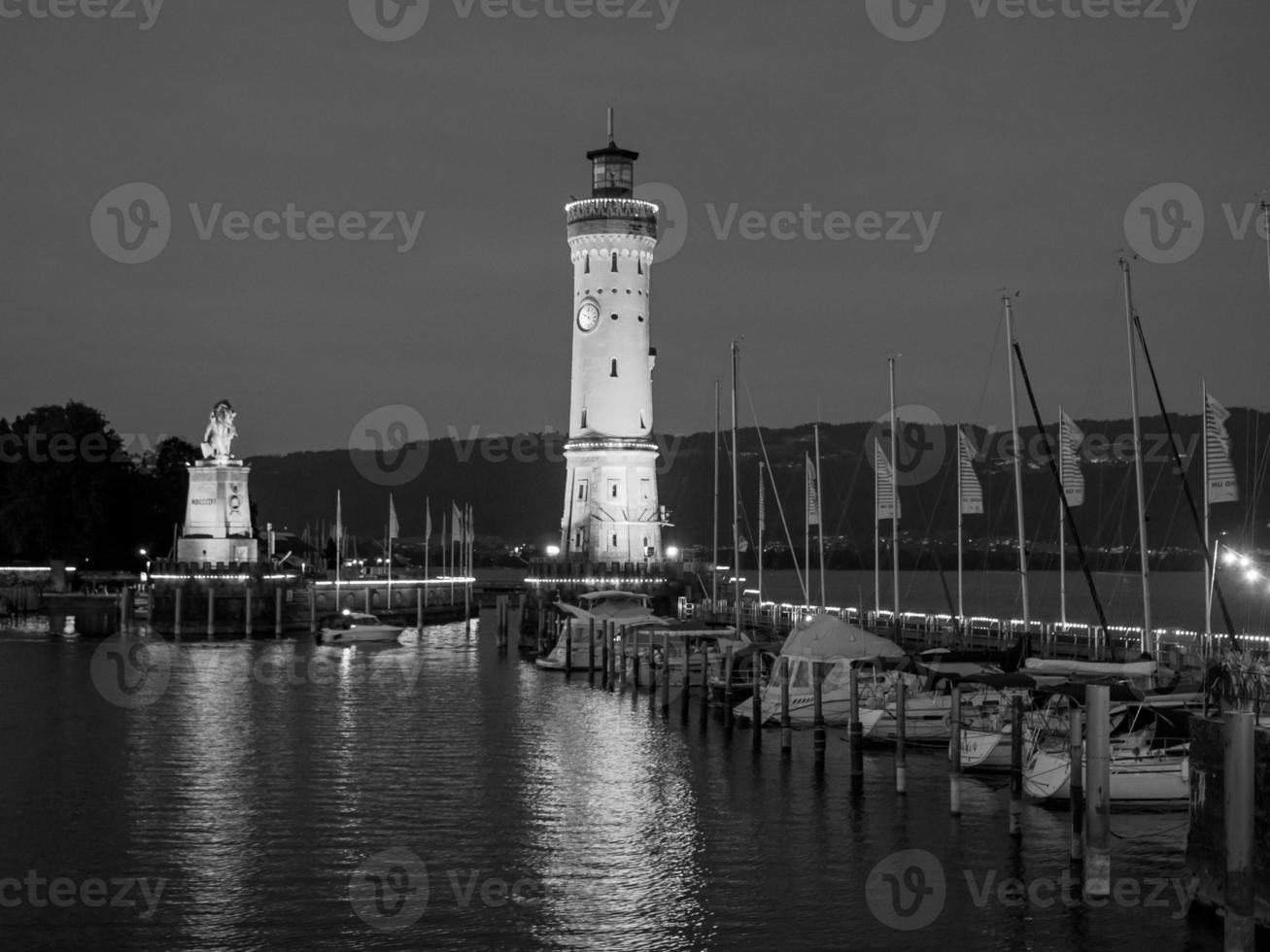 a cidade bávara de lindau foto