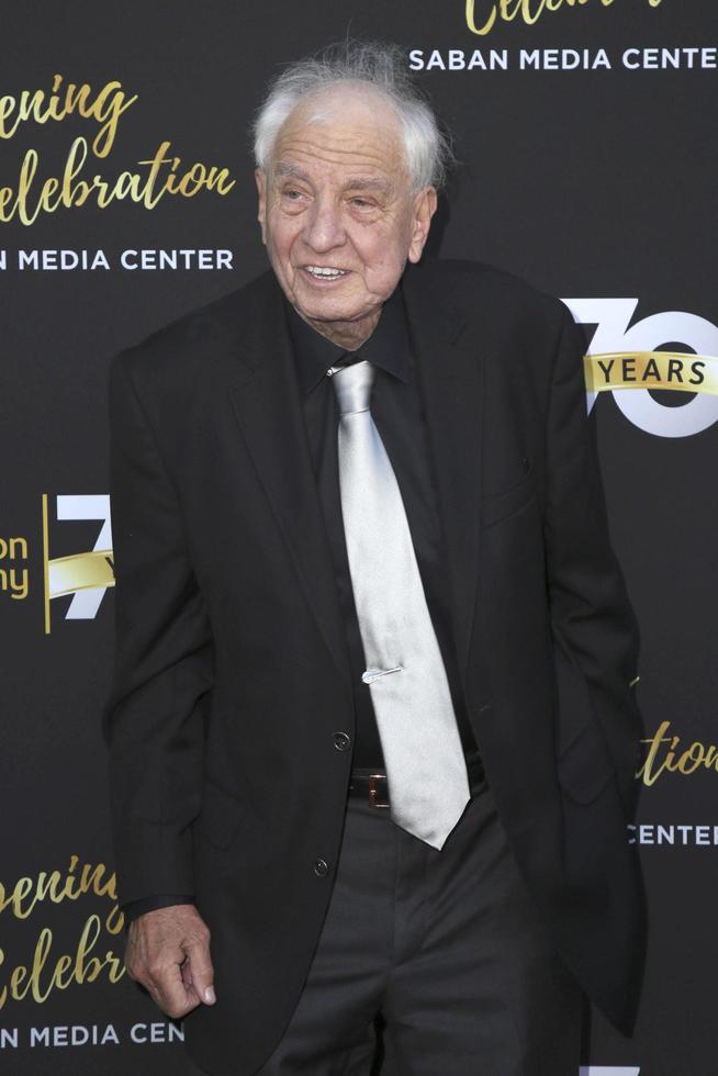 los angeles, 2 de junho - garry marshall na gala do 70º aniversário da television academy no saban theatre em 2 de junho de 2016 em north hollywood, ca foto