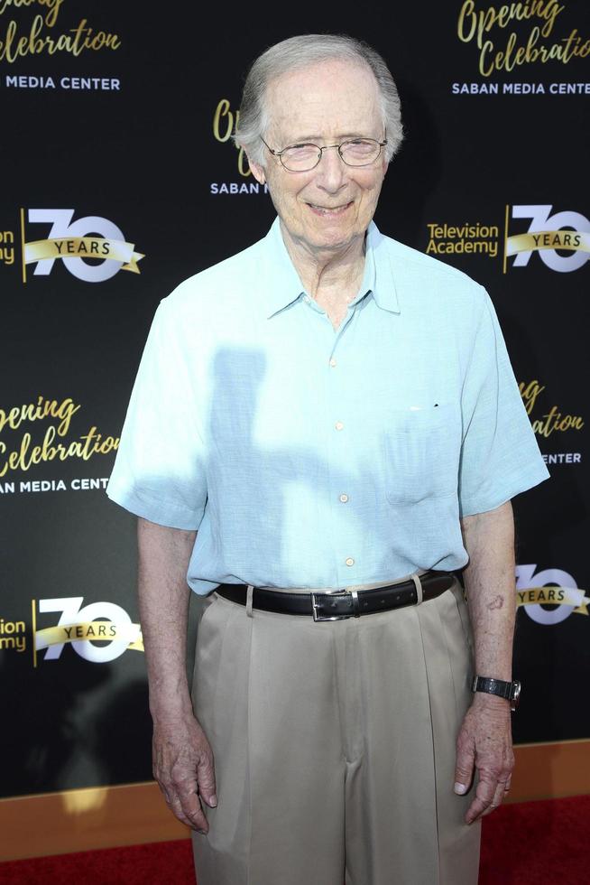 los angeles, 2 de junho - bernie kopell na gala do 70º aniversário da television academy no saban theatre em 2 de junho de 2016 em north hollywood, ca foto