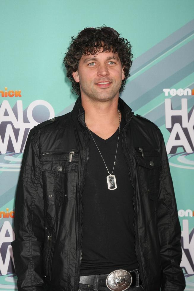 los angeles, 26 de outubro - barry michael chegando ao 2011 Nickelodeon teennick halo awards no hollywood palladium em 26 de outubro de 2011 em los angeles, ca foto