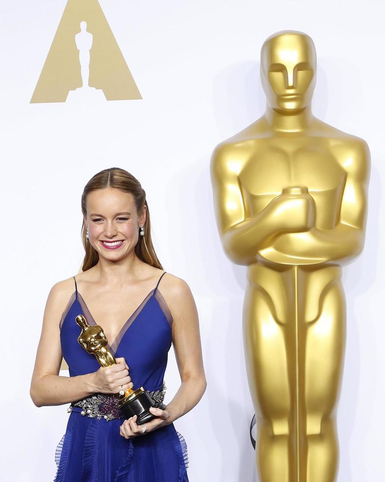 los angeles, 28 de fevereiro - brie larson no 88º prêmio anual da academia, sala de imprensa no dolby theater em 28 de fevereiro de 2016 em los angeles, ca foto