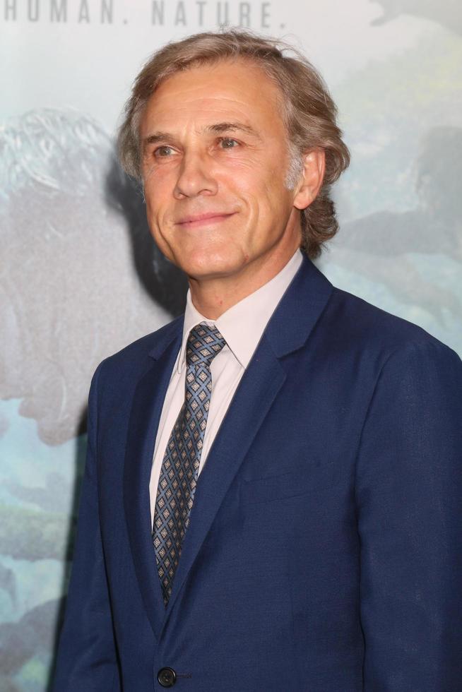 los angeles, 27 de junho - christoph waltz na estréia da lenda de tarzan no dolby theatre em 27 de junho de 2016 em los angeles, ca foto