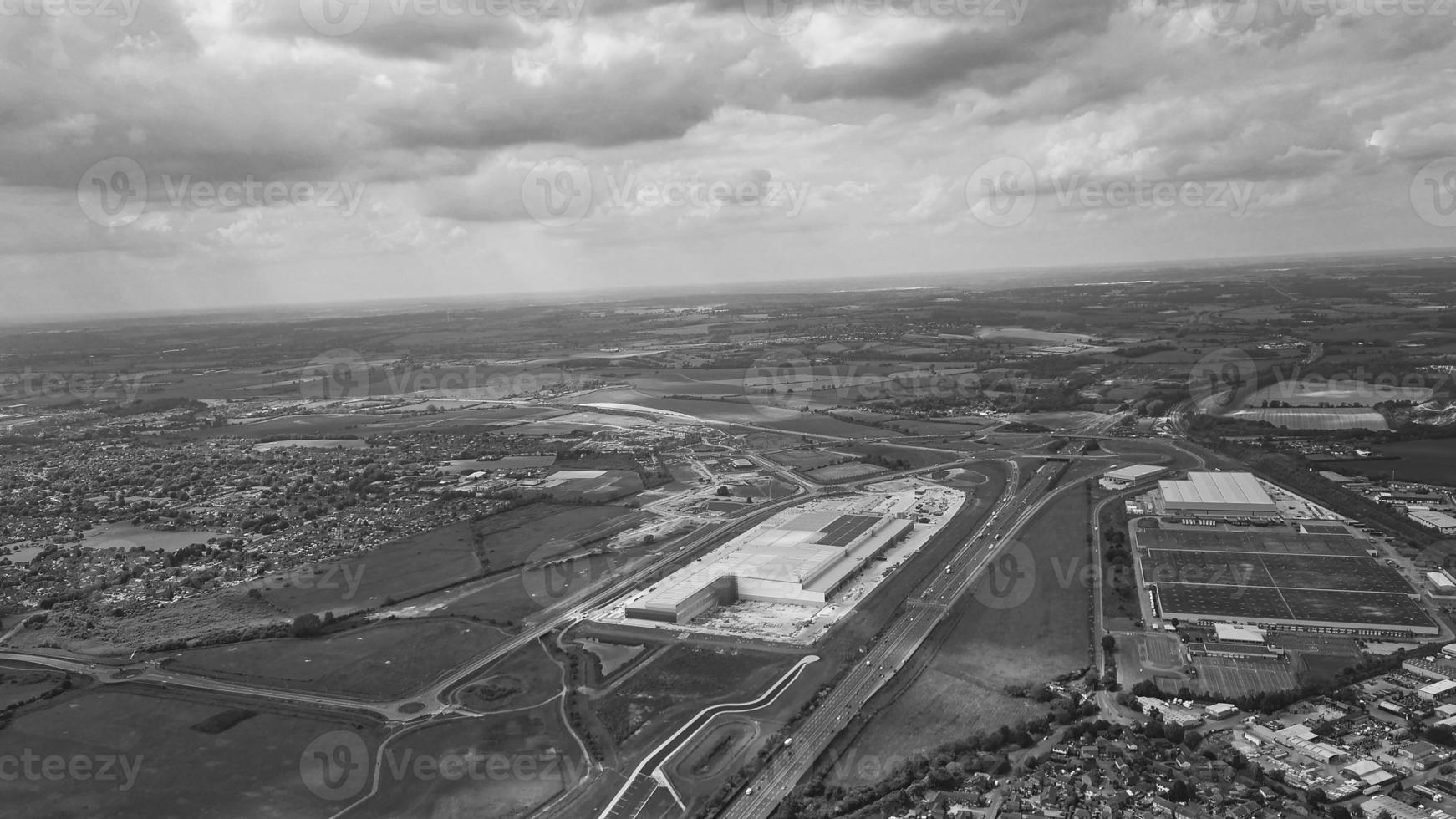 vista aérea clássica em preto e branco de alto ângulo da paisagem urbana da inglaterra grã-bretanha foto