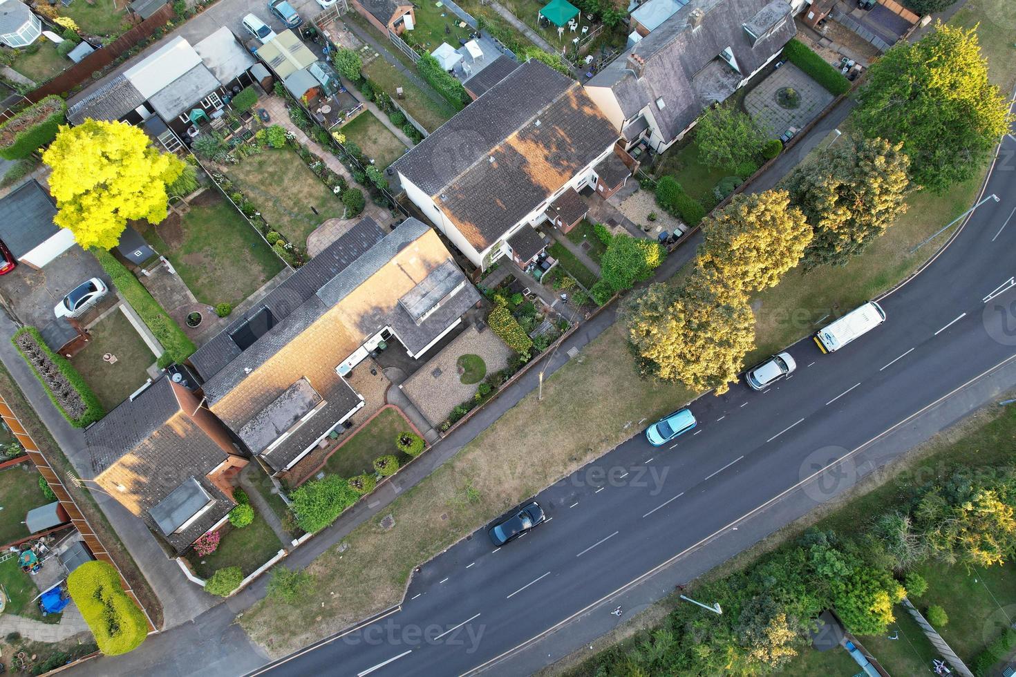 imagens aéreas por drone vista de alto ângulo de londres luton cidade da inglaterra grã-bretanha foto