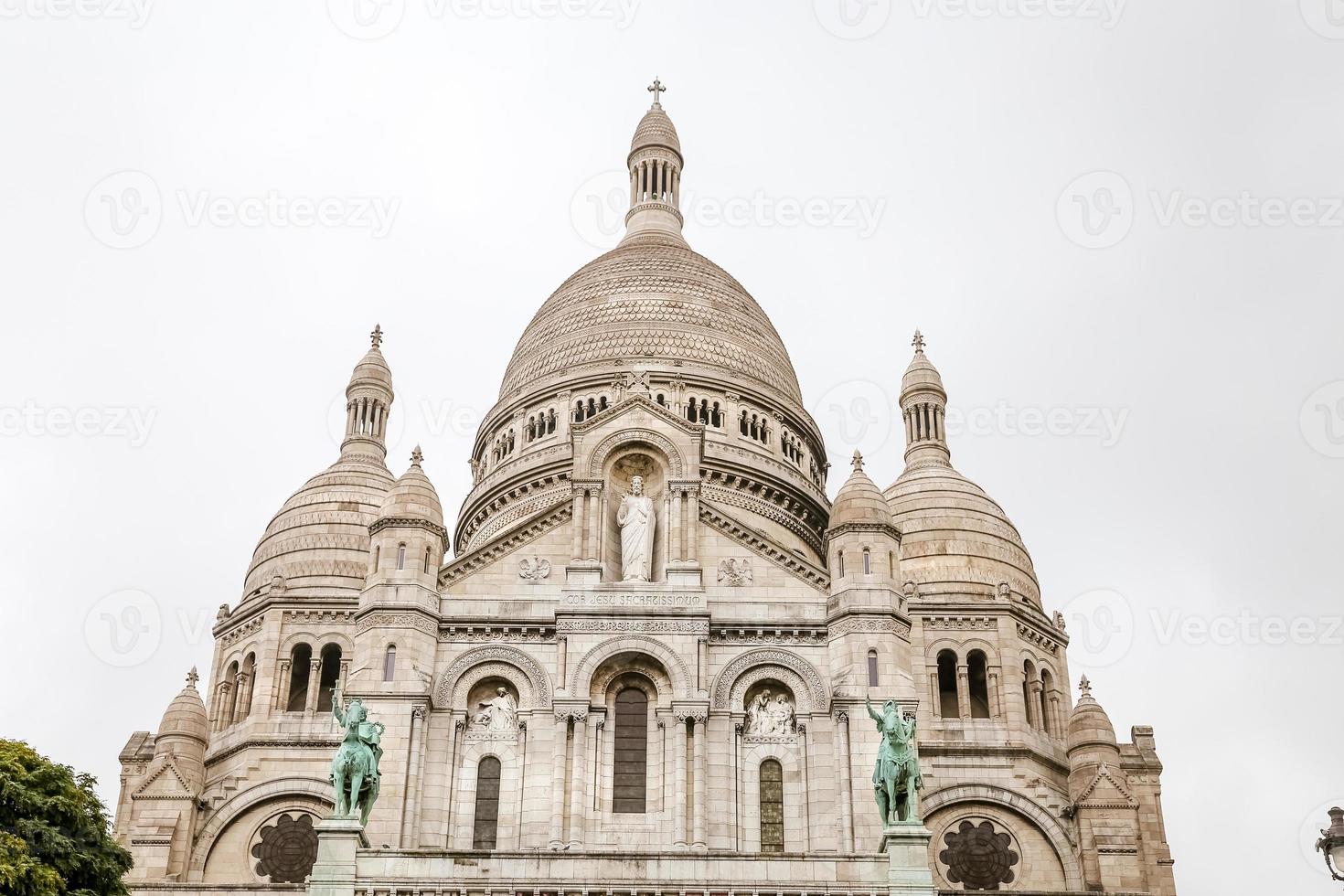 Basílica de sacre coeur em montmartre em paris, frança foto