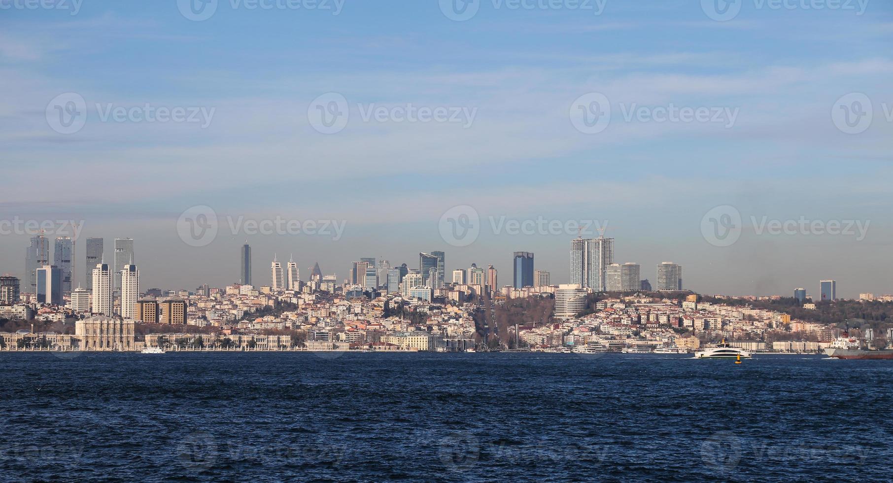 distrito de besiktas no lado europeu da cidade de istambul foto