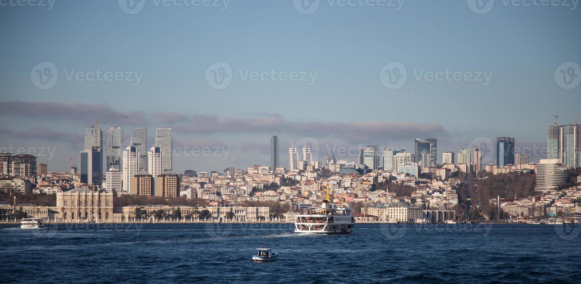 distrito de besiktas no lado europeu da cidade de istambul foto