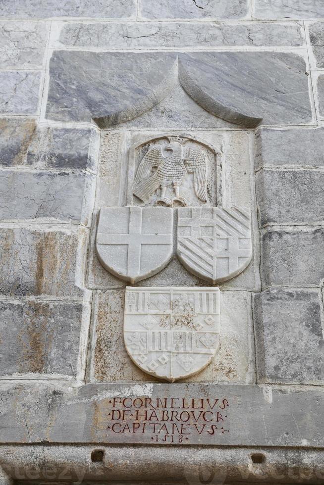 símbolos de cavaleiro no castelo de bodrum foto