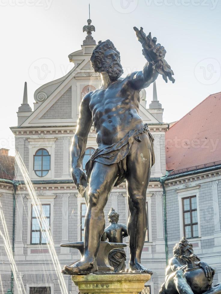 fonte de escultura de arte em residenz munique foto