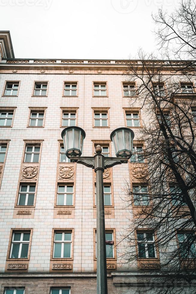 uma fachada de casa em Berlim foto