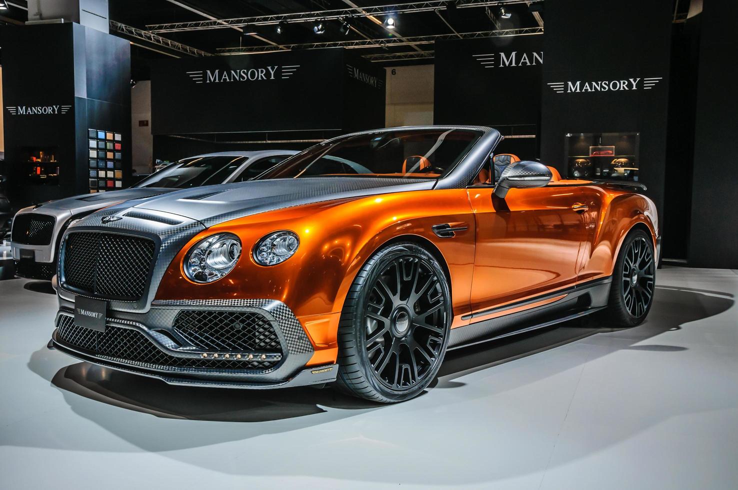 frankfurt - setembro de 2015 mansory bentley continental gtc apresentado foto