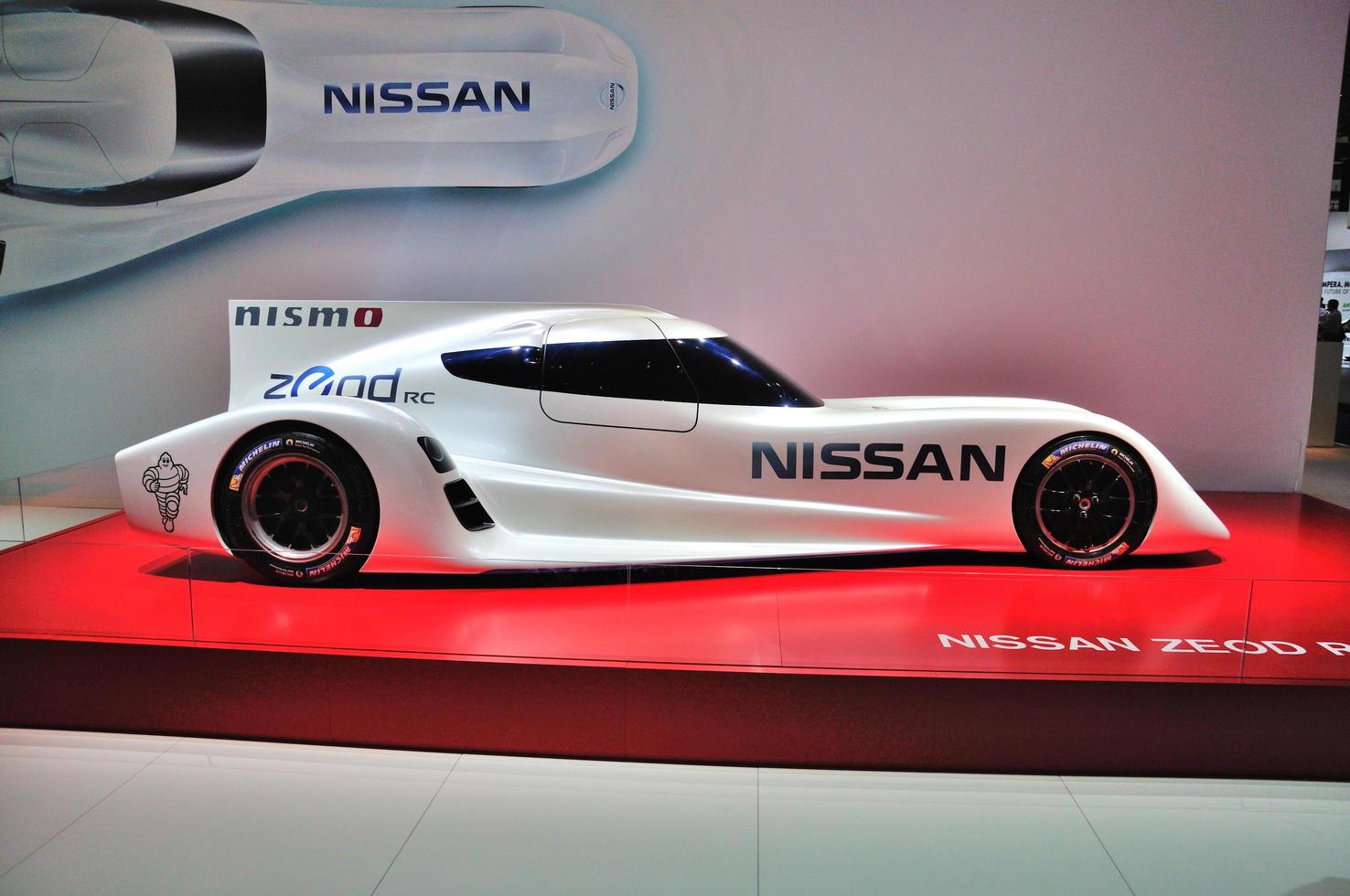 frankfurt - 14 de setembro nissan revela carro de corrida elétrico zeod apresentado como estreia mundial na 65th iaa internationale automobil ausstellung em 14 de setembro de 2013 em frankfurt, alemanha foto