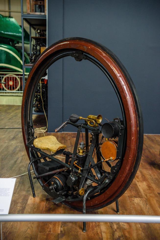 Sinsheim, Alemanha - mai 2022 motocicleta monociclo de madeira 1894 foto