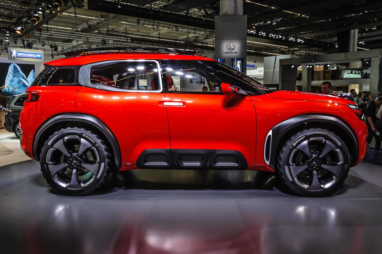 frankfurt - set 2015 conceito citroen aircross apresentado na iaa foto